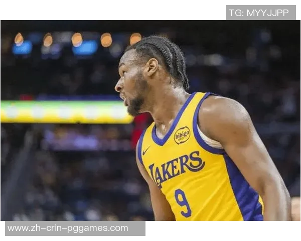 机会!布朗尼赛季初次+生计第2次首发 上季战雄鹿曾17分创新高 机会!布朗尼赛季初次+生计第2次首发 上季战雄鹿曾17分创新高